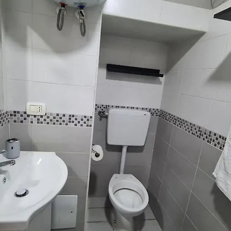 Apartamento Pellegrino House - Napoli Stazione E Aeroporto Exterior foto