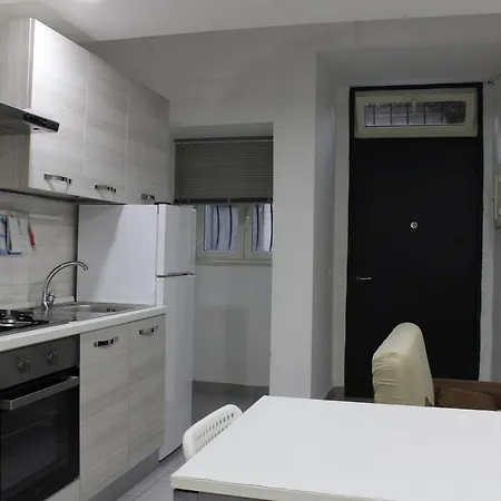 Apartamento Pellegrino House - Napoli Stazione E Aeroporto Exterior foto