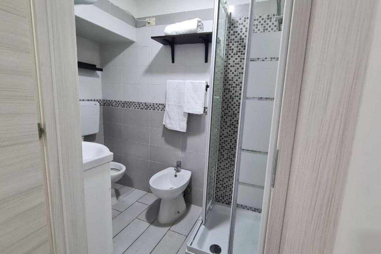 Apartamento Pellegrino House - Stazione E Aeroporto Nápoles